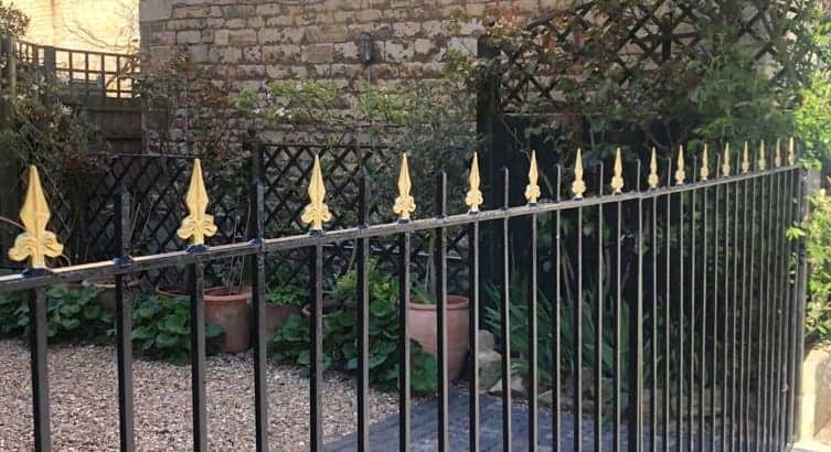 How To Paint Wrought Iron Railings With Gold Leaf Paint From Goldfarben